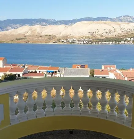 Διαμέρισμα Ana *