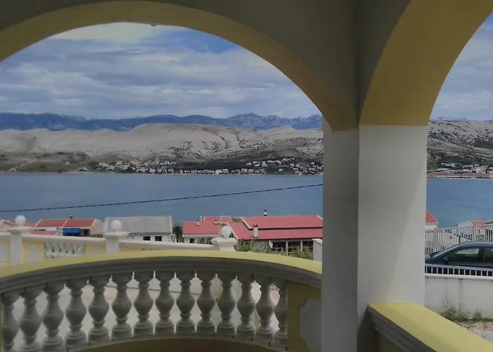 Apartamento Ana Pag Town