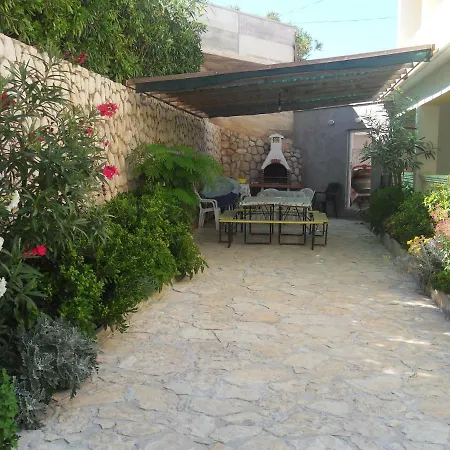 Ana Apartment